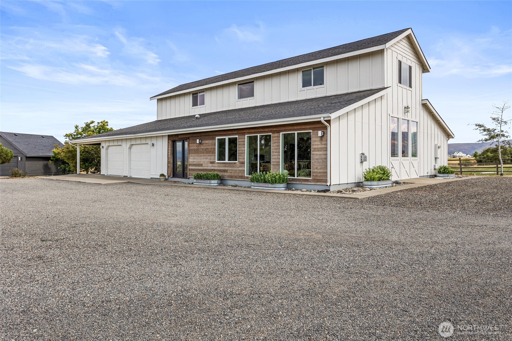 2160 Cove Road Ellensburg, WA 98926 - Photo 1 of 40 Gallery Image 1
