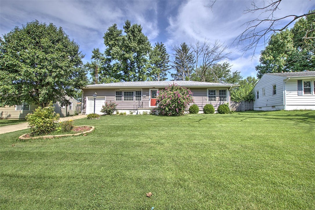 2262 Yorkshire Drive Decatur, IL 62526 - Photo 1 of 25