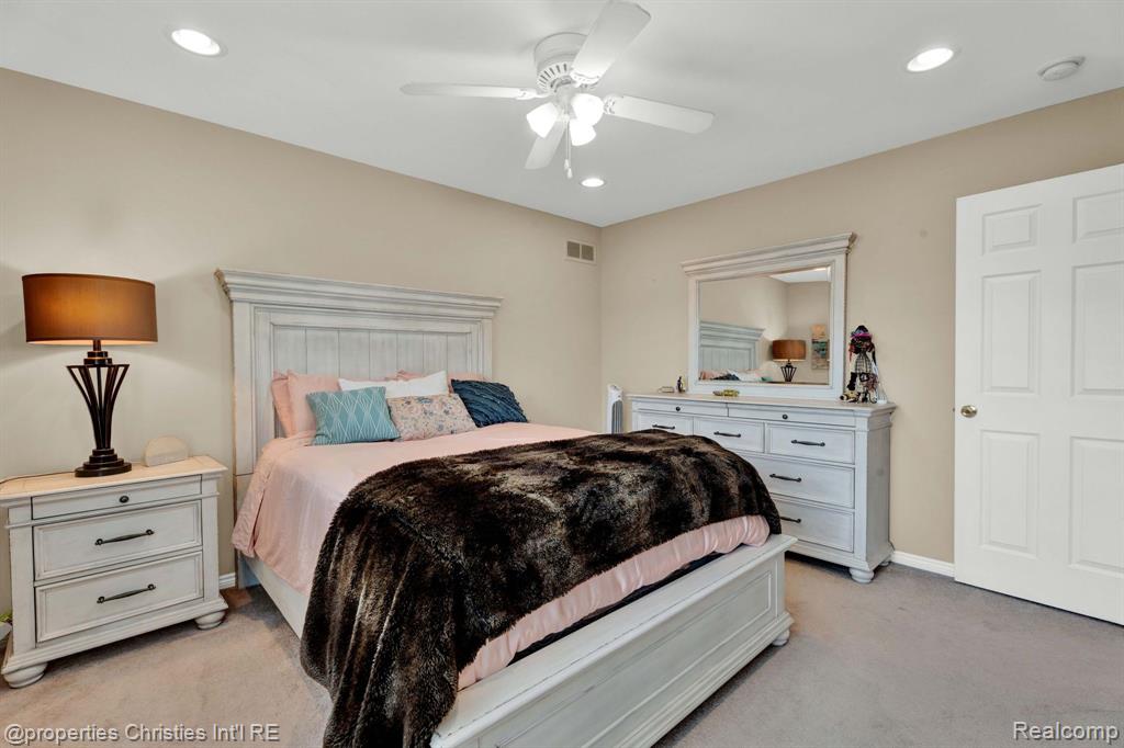 3813 Rochester Road Royal Oak, MI 48073 - Photo 29 of 37 Gallery Image 29