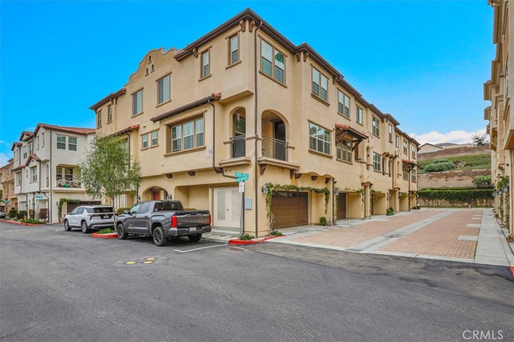 901 Sunset Ridge Lake Forest, CA 92610 - Photo 1 of 72