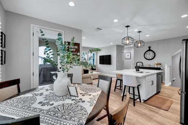 $880,000 | 901 Sunset Ridge, Lake Forest, CA 92610