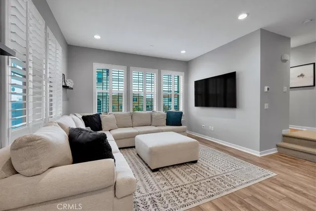 $880,000 | 901 Sunset Ridge, Lake Forest, CA 92610