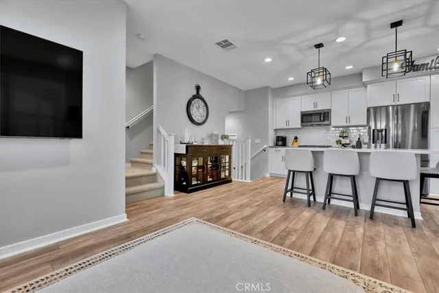 $880,000 | 901 Sunset Ridge, Lake Forest, CA 92610