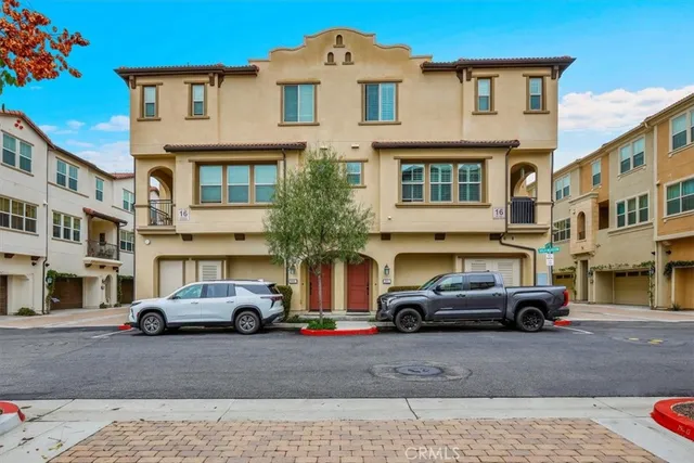 $880,000 | 901 Sunset Ridge, Lake Forest, CA 92610