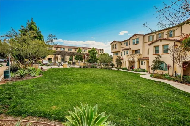 $880,000 | 901 Sunset Ridge, Lake Forest, CA 92610