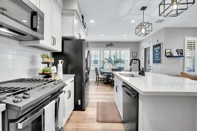 $880,000 | 901 Sunset Ridge, Lake Forest, CA 92610