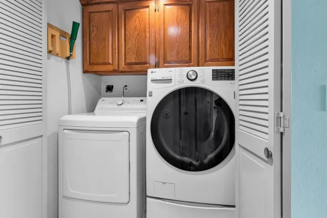 $1,499,000 | 9802 Lyncarol Drive, La Mesa, CA 91941