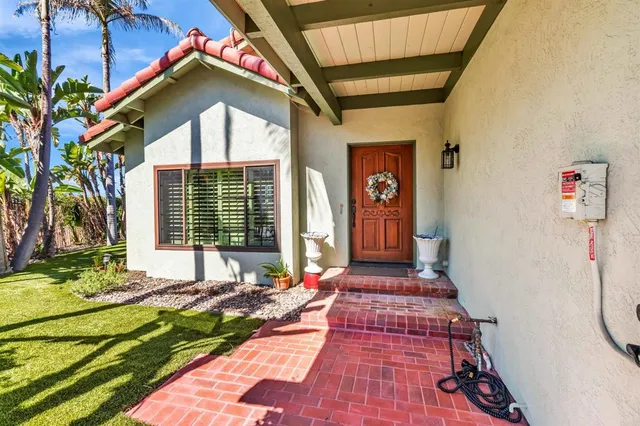 $1,499,000 | 9802 Lyncarol Drive, La Mesa, CA 91941