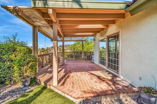 $1,499,000 | 9802 Lyncarol Drive, La Mesa, CA 91941