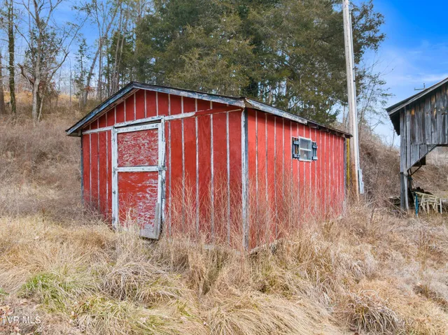 $329,900 | 1473 Highway 33, Tazewell, TN 37879