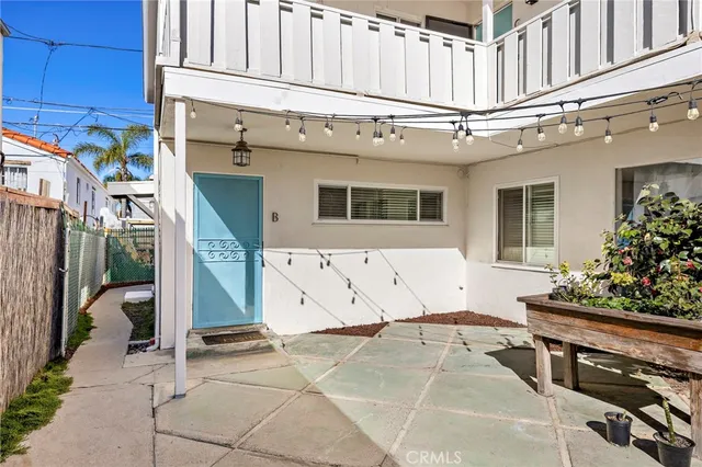 $3,000 | 128 West Escalones, Unit B, San Clemente, CA 92672