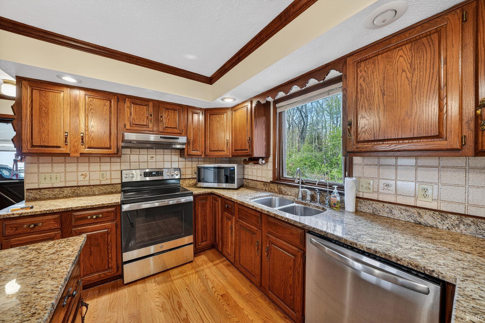 51132 Pheasant Run Drive Granger, IN 46530 - Photo 10 of 36