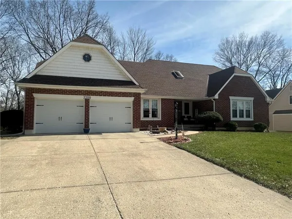 $489,900 | 2200 Northwest Fawn Drive, Blue Springs, MO 64015