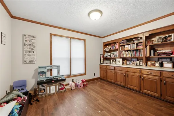 $489,900 | 2200 Northwest Fawn Drive, Blue Springs, MO 64015