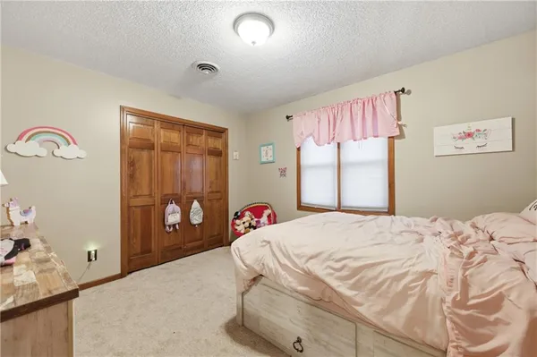 $489,900 | 2200 Northwest Fawn Drive, Blue Springs, MO 64015