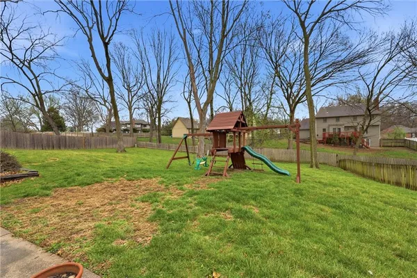 $489,900 | 2200 Northwest Fawn Drive, Blue Springs, MO 64015