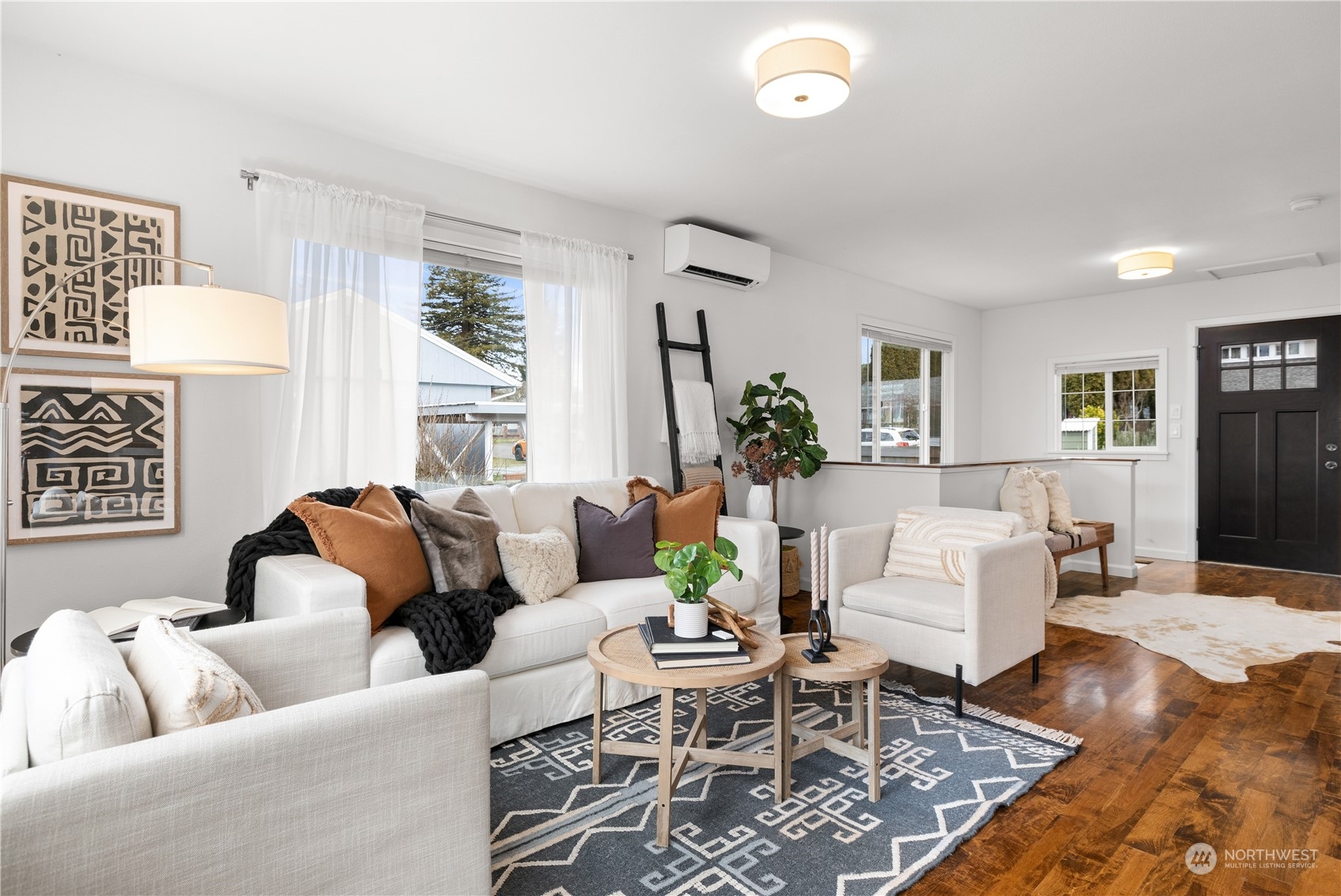 7025 13th Avenue Southwest Seattle, WA 98106 - Photo 11 of 39