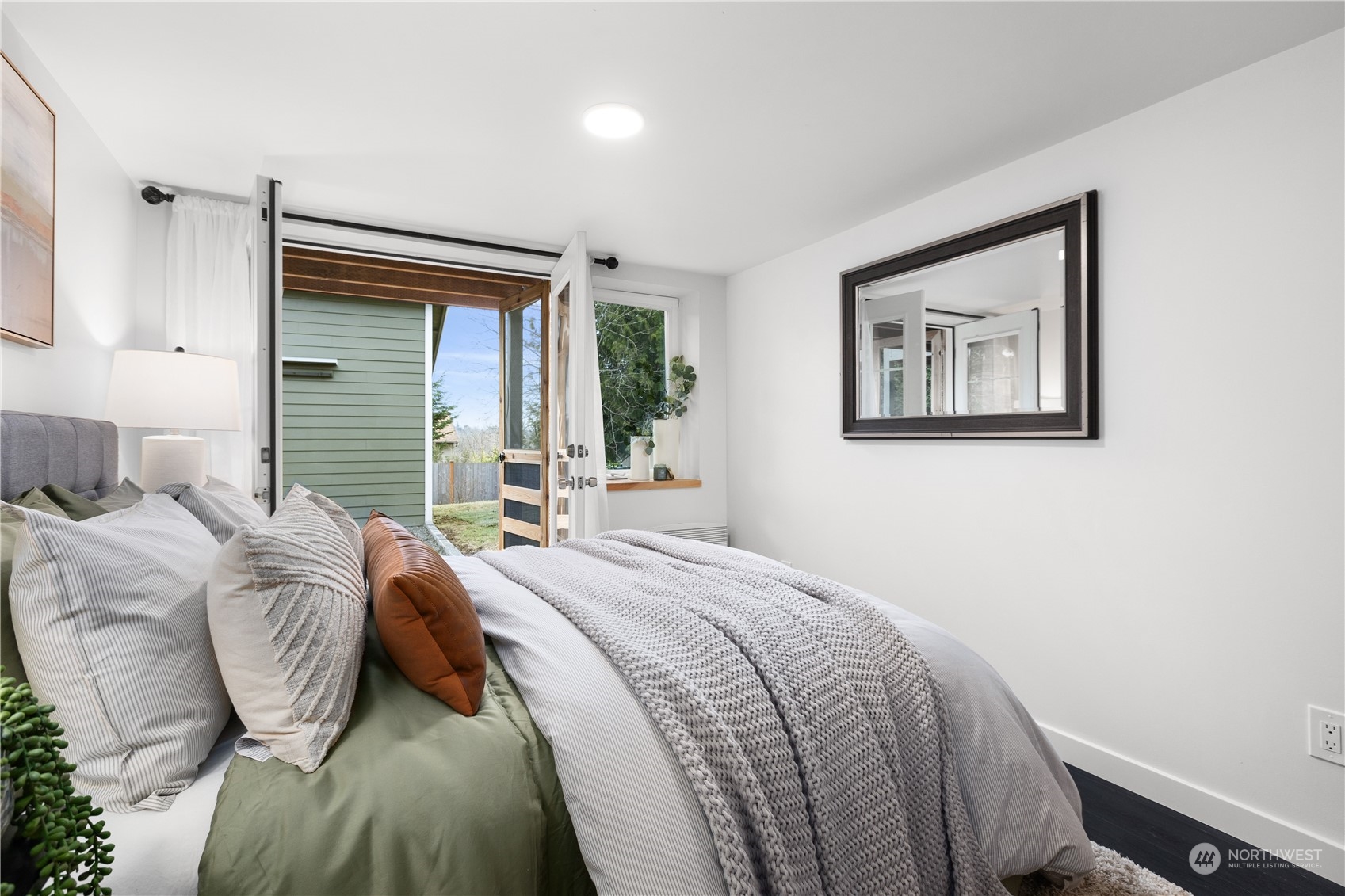 7025 13th Avenue Southwest Seattle, WA 98106 - Photo 25 of 39