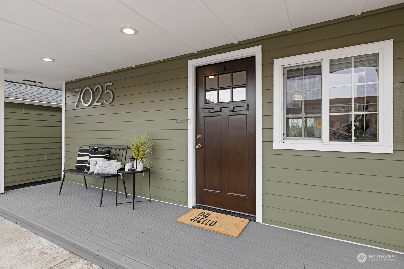 7025 13th Avenue Southwest Seattle, WA 98106 - Photo 5 of 39