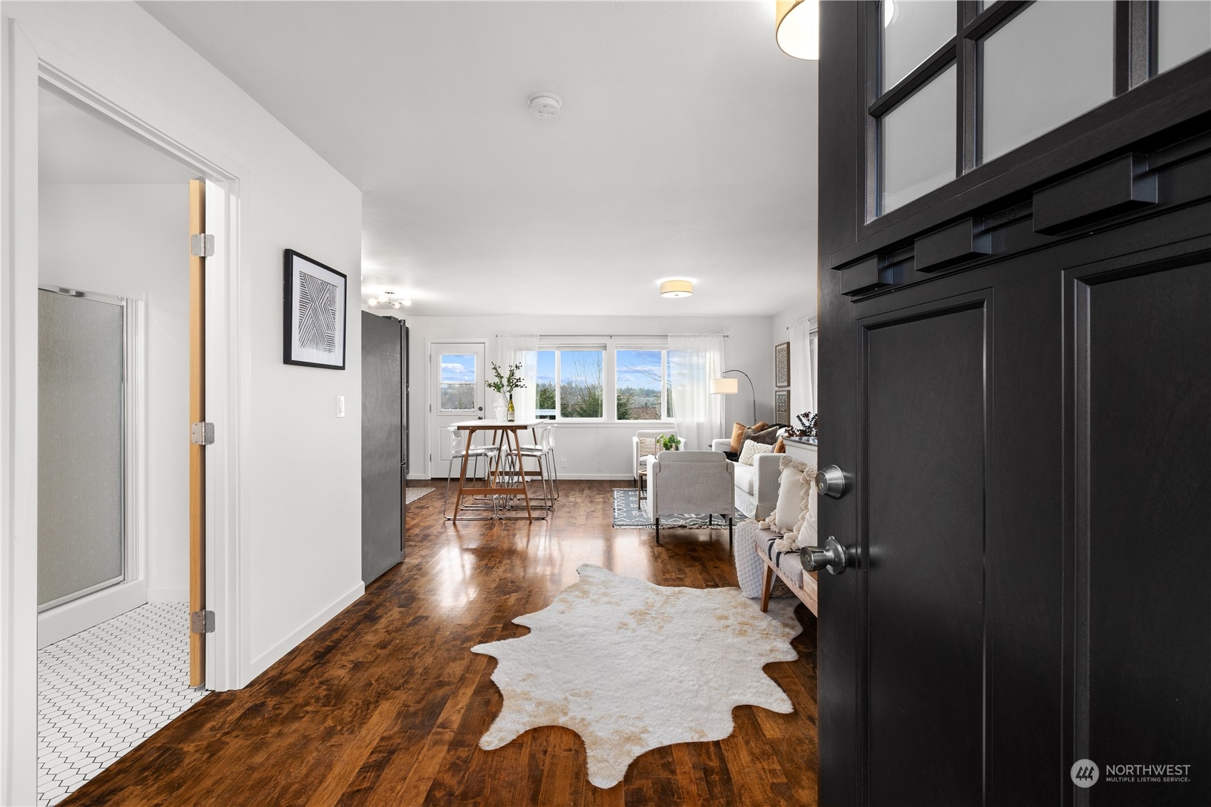 7025 13th Avenue Southwest Seattle, WA 98106 - Photo 6 of 39