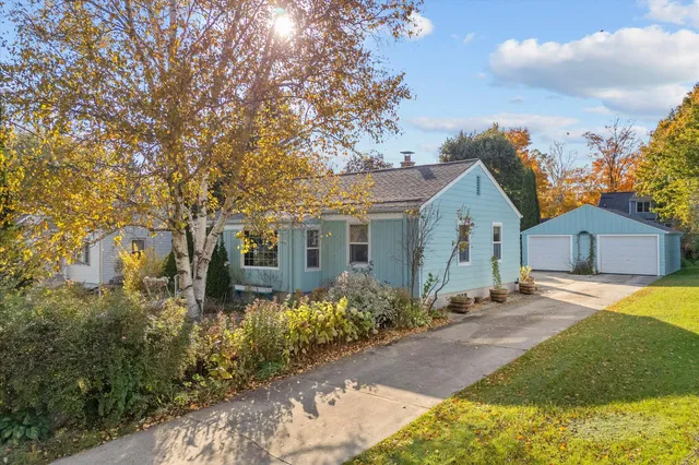 $259,000 | 1109 7th Avenue, Grafton, WI 53024