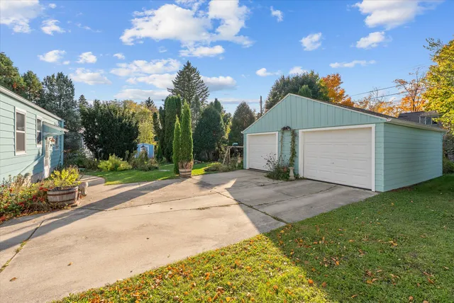 $259,000 | 1109 7th Avenue, Grafton, WI 53024