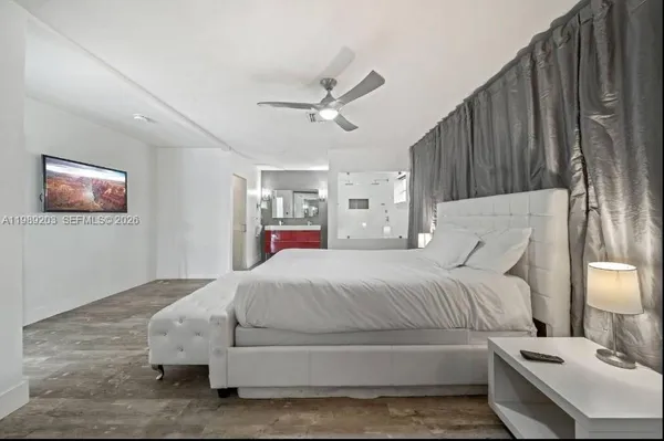 $7,990 | 909 North 13th Court, Hollywood, FL 33019