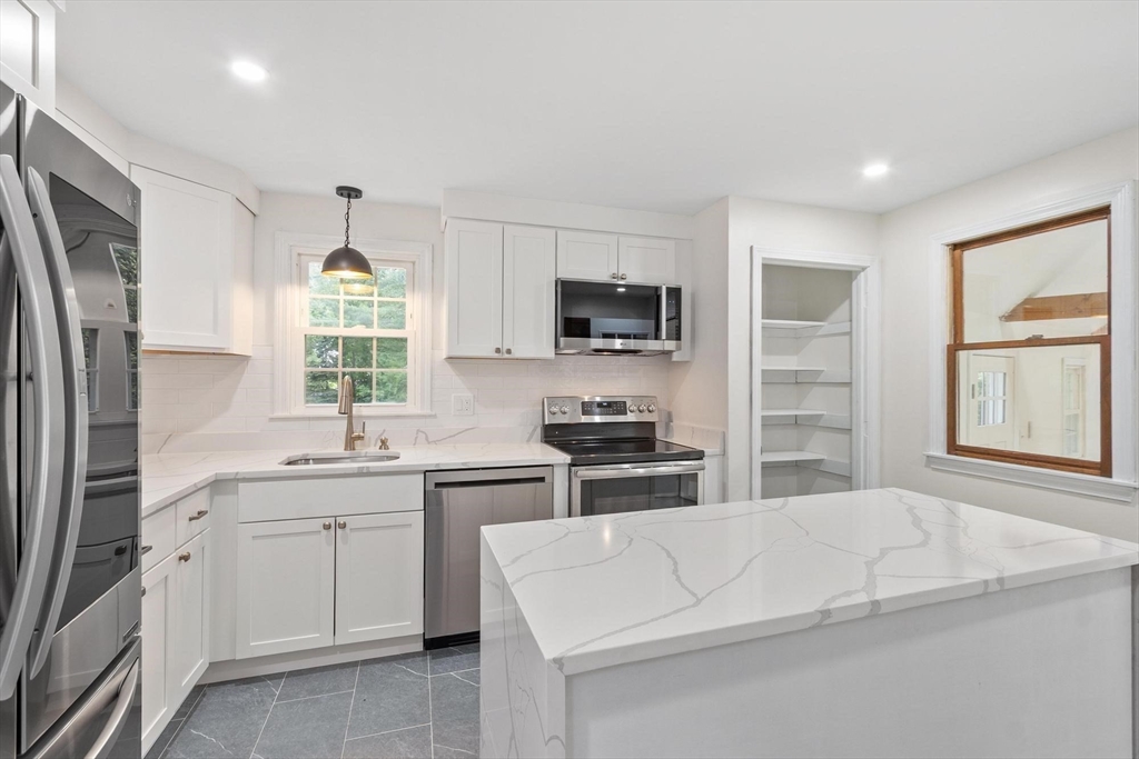 29 Tyler Road Townsend, MA 01469 - Photo 20 of 41