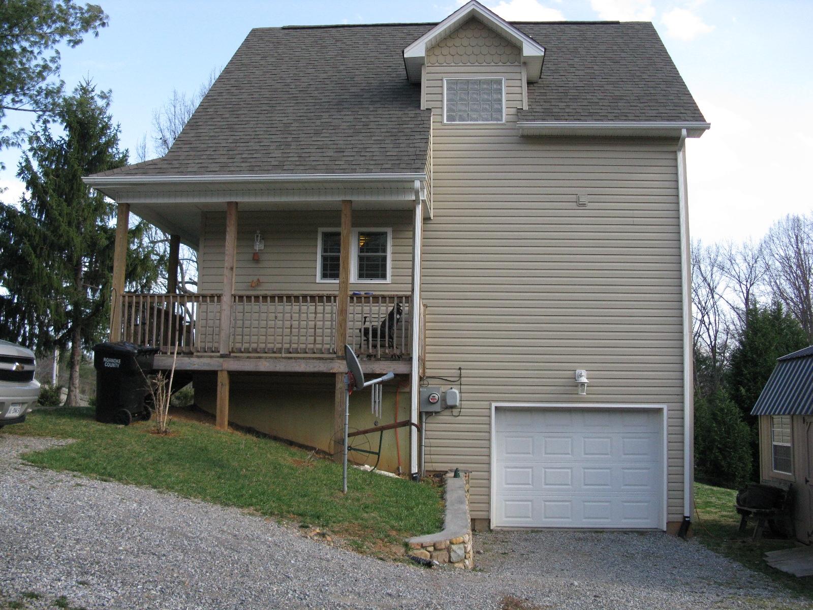 830 Givens Tyler Road Salem, VA 24153 - Photo 26 of 26 IMG_0566
