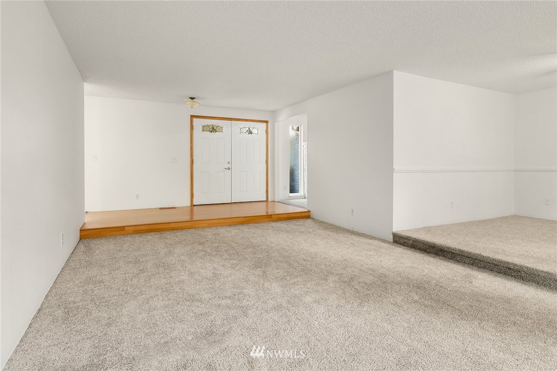 13912 Southeast 141st Street Renton, WA 98059 - Photo 7 of 21 Gallery Image 7