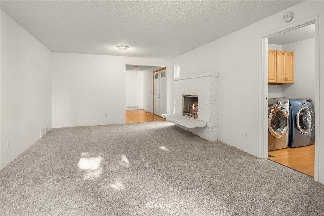 13912 Southeast 141st Street Renton, WA 98059 - Photo 10 of 21 Gallery Image 10