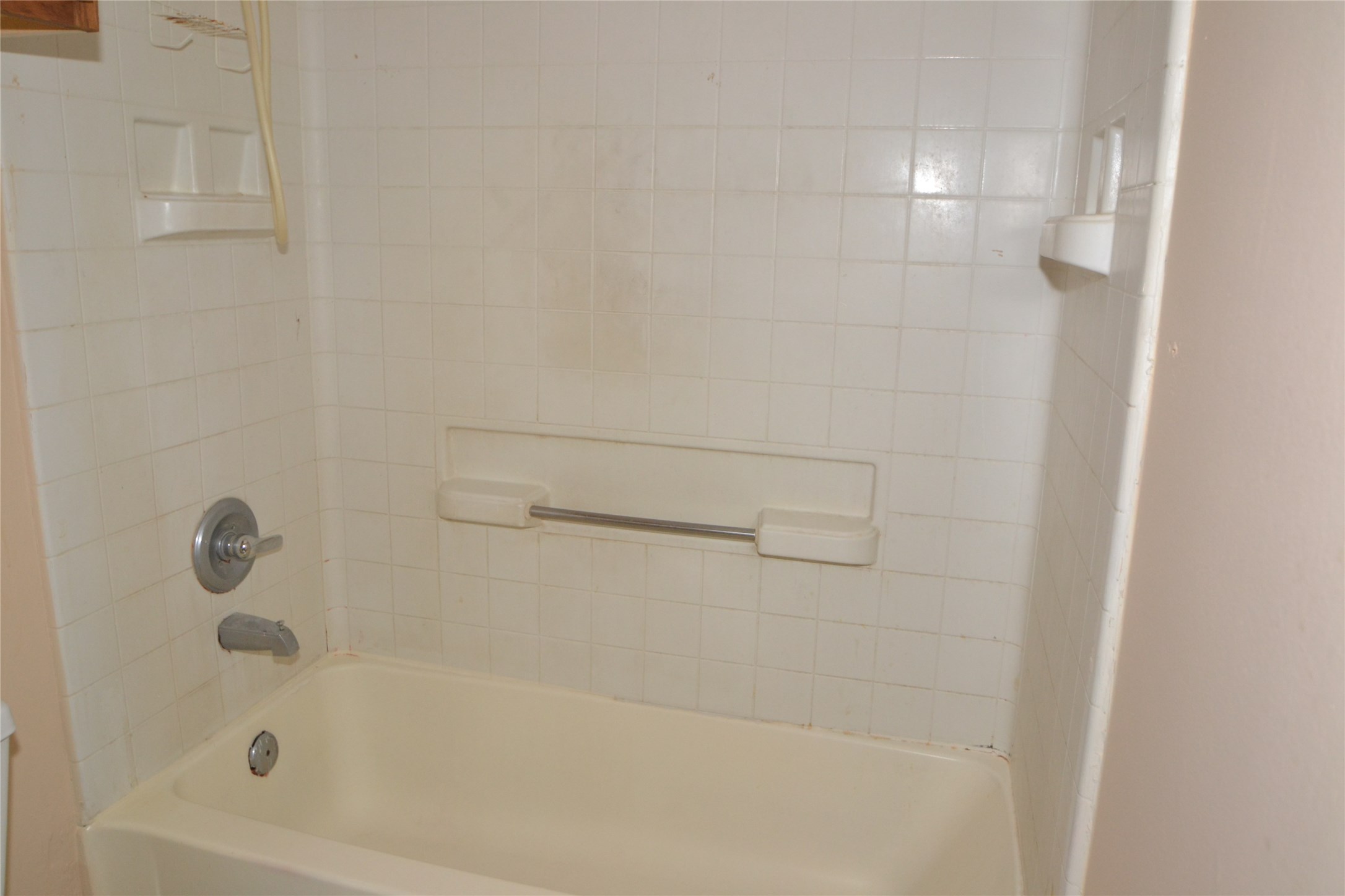 304 Dell Court, Unit 6 Houston, TX 77009 - Photo 18 of 47