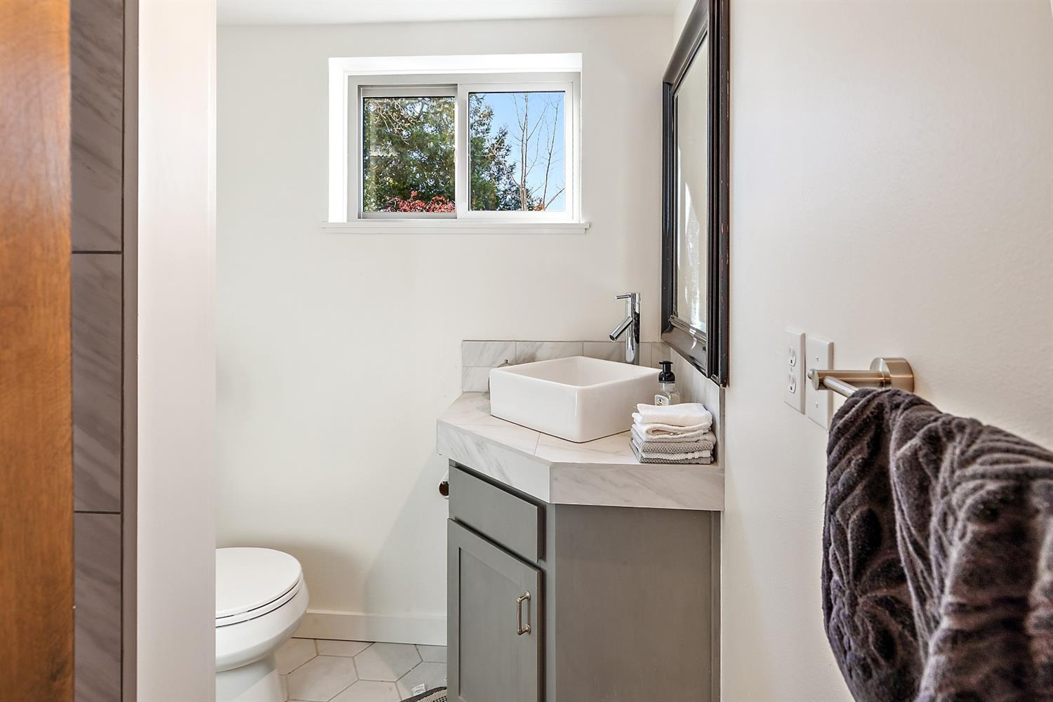 1876 North Valley View Road Ashland, OR 97520 - Photo 25 of 35 Additional Photo