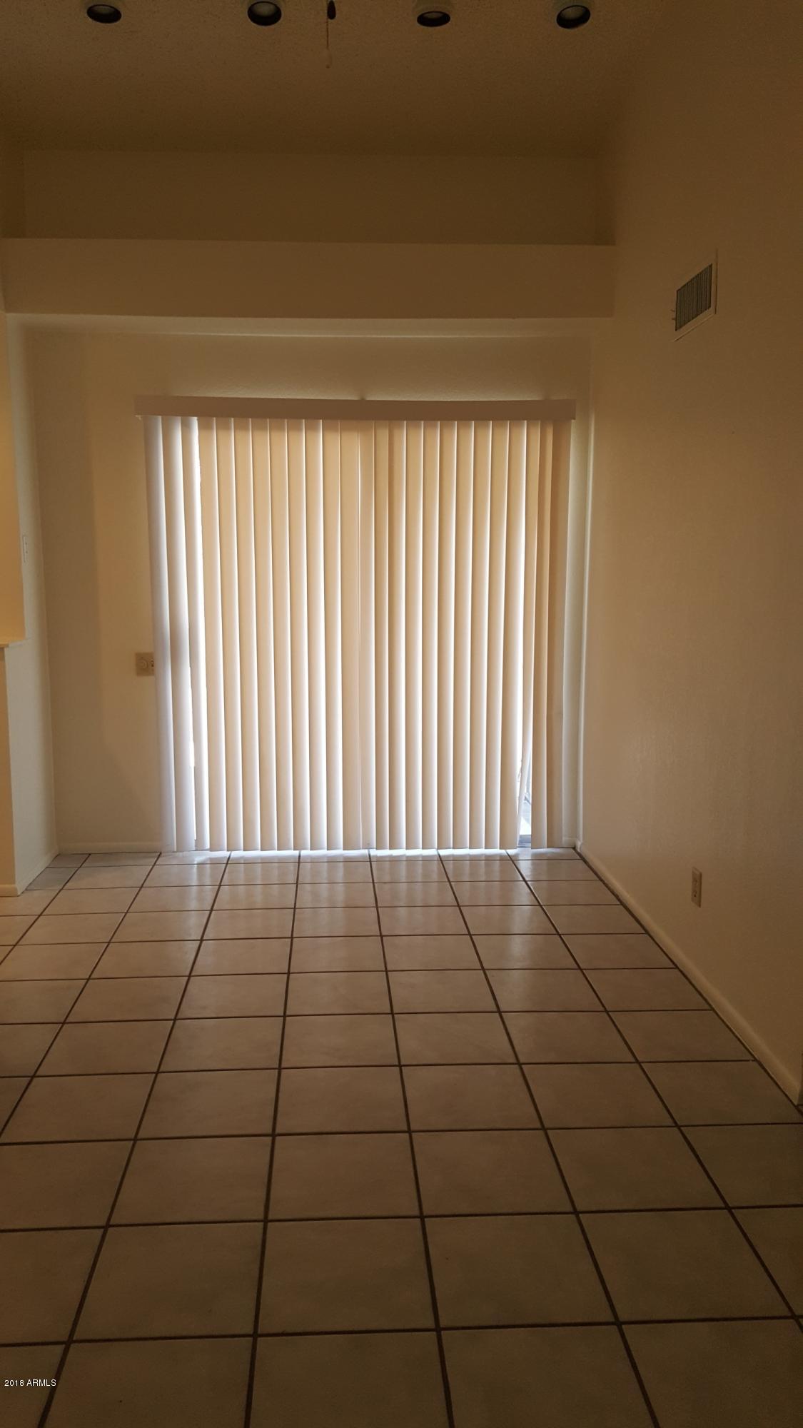 4359 East Carson Road Phoenix, AZ 85042 - Photo 5 of 18 20180918_133100_resized_1