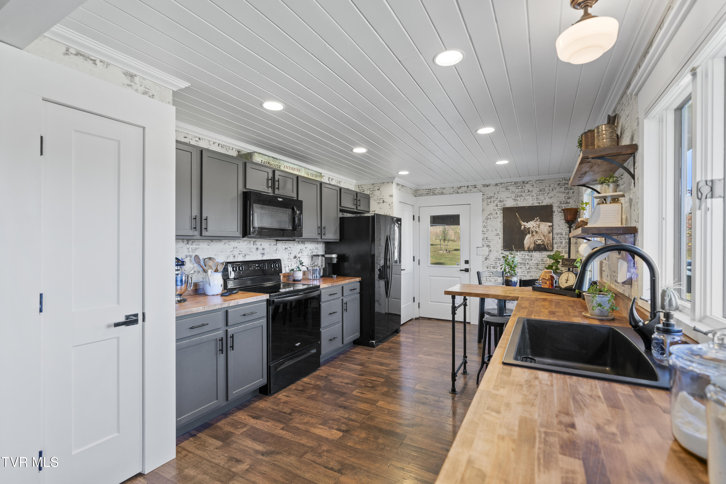 9915 Warrensburg Road Mosheim, TN 37818 - Photo 22 of 61 DSC09428