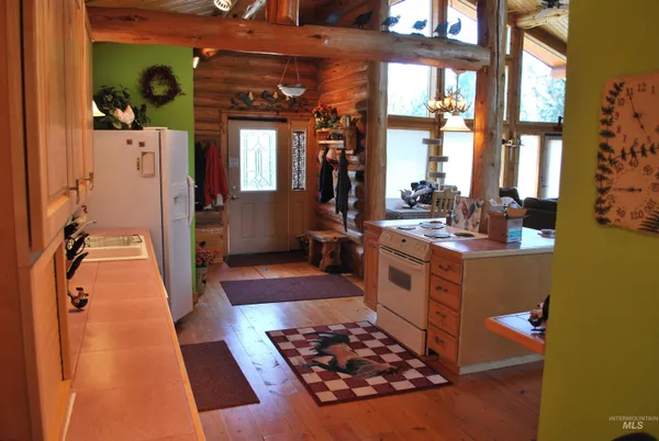 $1,950,000 | 4975 Middle Road, Ahsahka, ID 83520