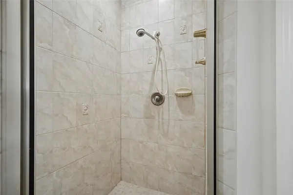 $3,500 | 2320 Water Oaks Lane, Unit 111, Vero Beach, FL 32962