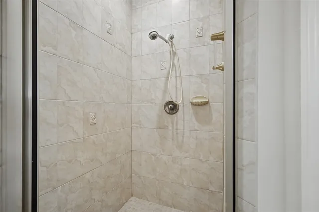 $3,500 | 2320 Water Oaks Lane, Unit 111, Vero Beach, FL 32962