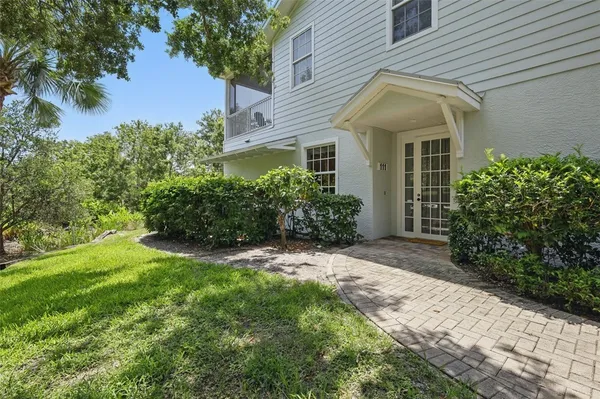 $3,500 | 2320 Water Oaks Lane, Unit 111, Vero Beach, FL 32962
