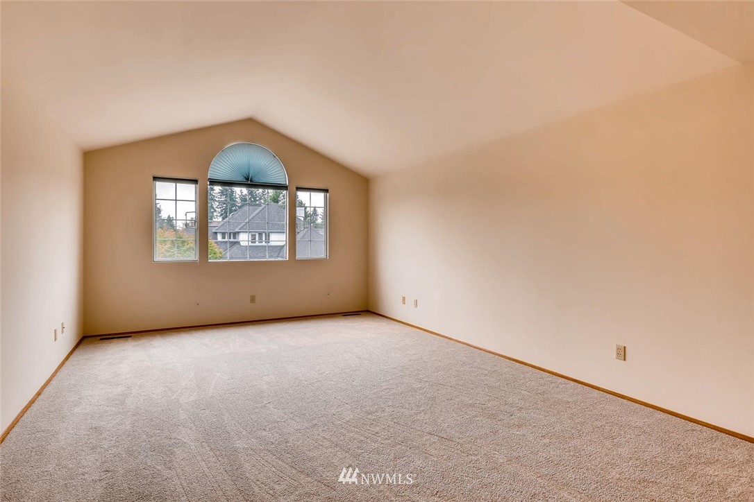 4608 Northeast 19th Street Renton, WA 98059 - Photo 16 of 25
