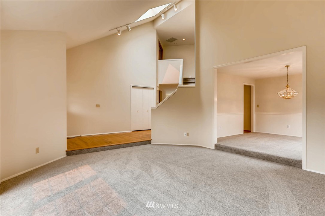 4608 Northeast 19th Street Renton, WA 98059 - Photo 6 of 25