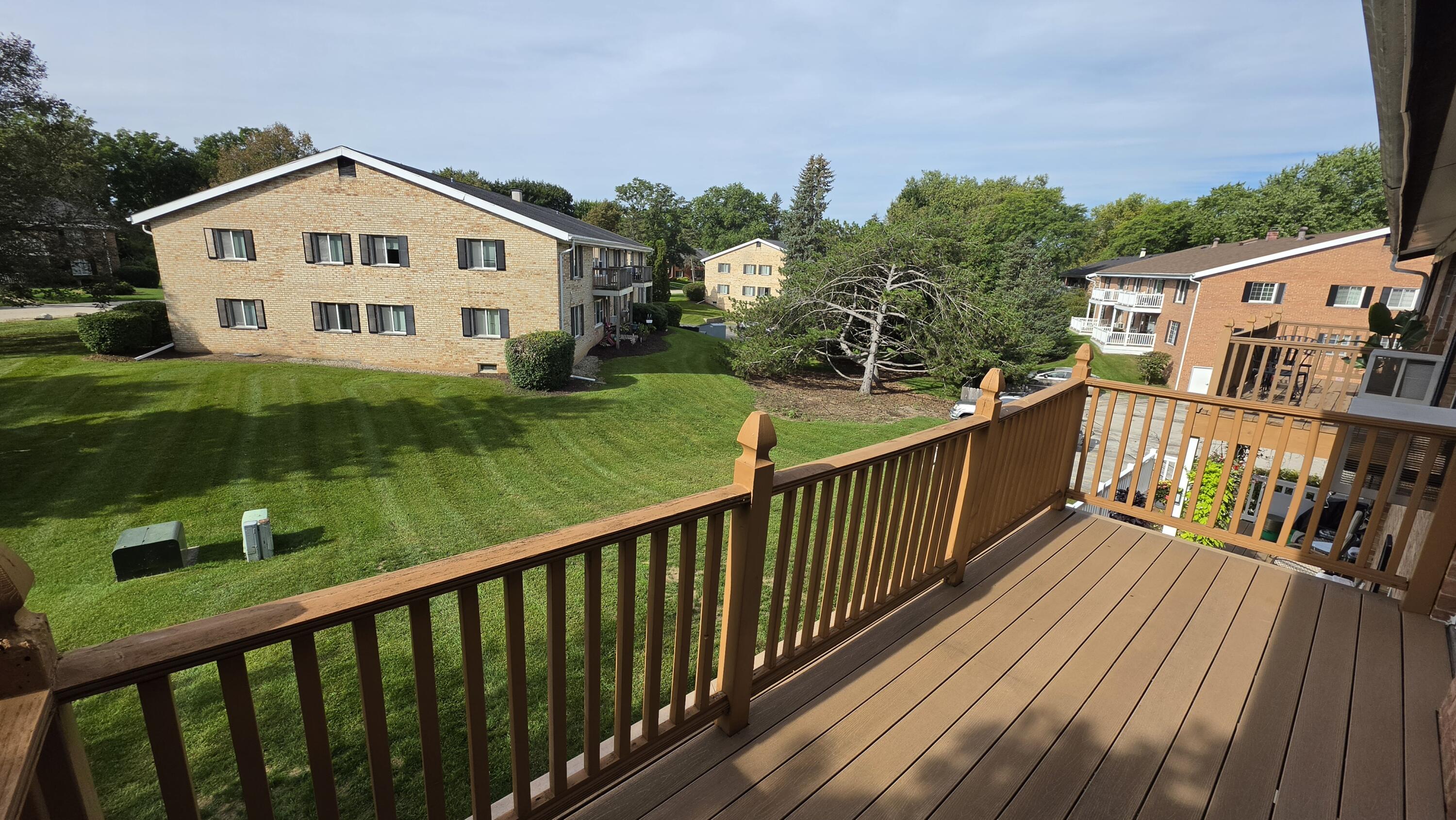 139 Heidel Road, Unit 7 Thiensville, WI 53092 - Photo 5 of 18 Great For Morning Coffee!