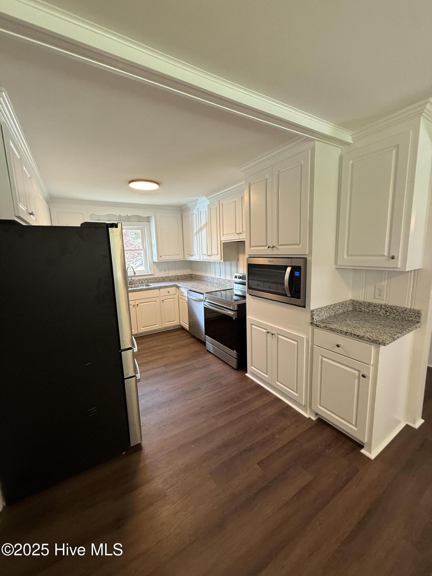 511 Dale Street Southwest Wilson, NC 27893 - Photo 2 of 13 IMG_2181