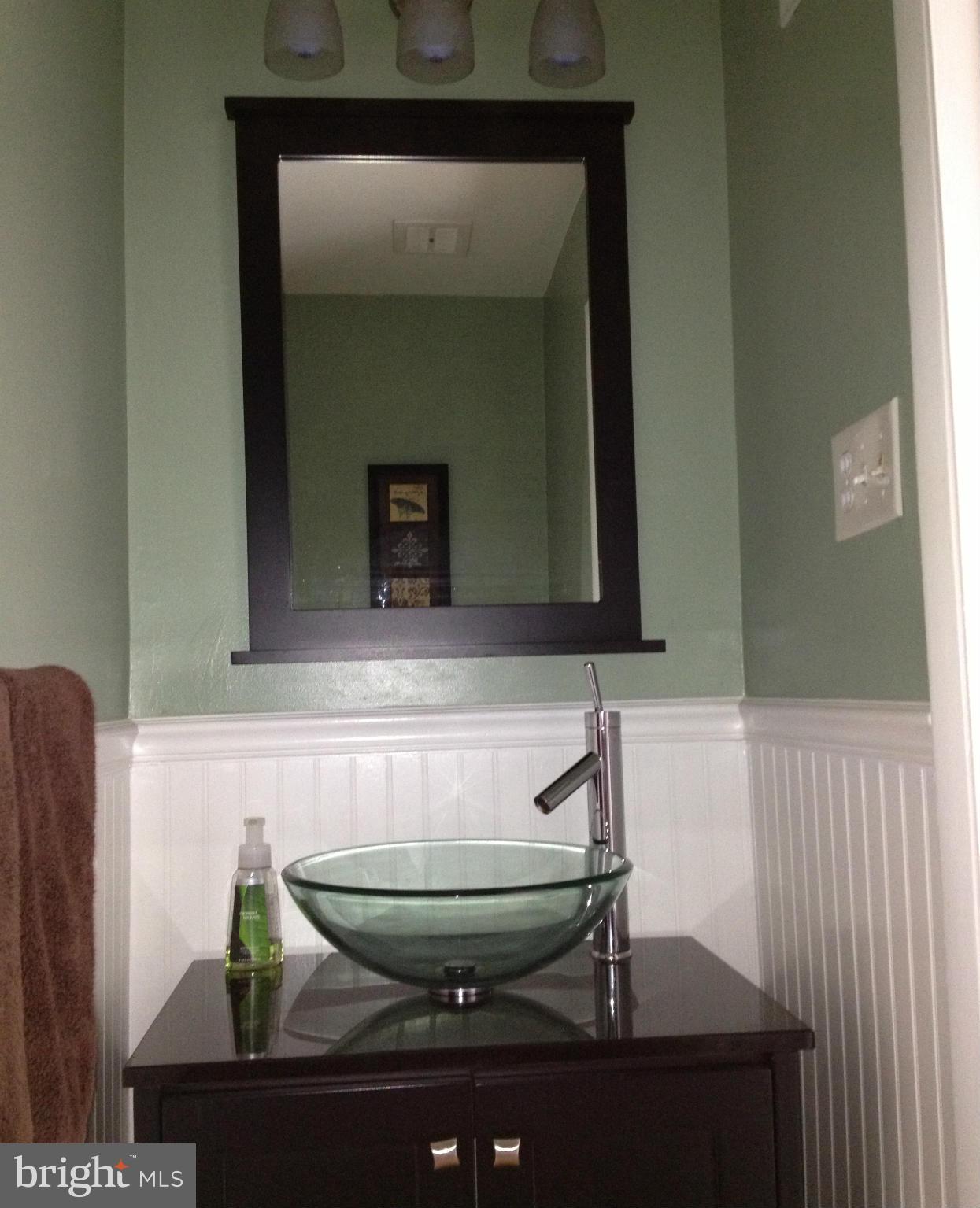 577 Summit Hall Road Gaithersburg, MD 20877 - Photo 18 of 18 Bath