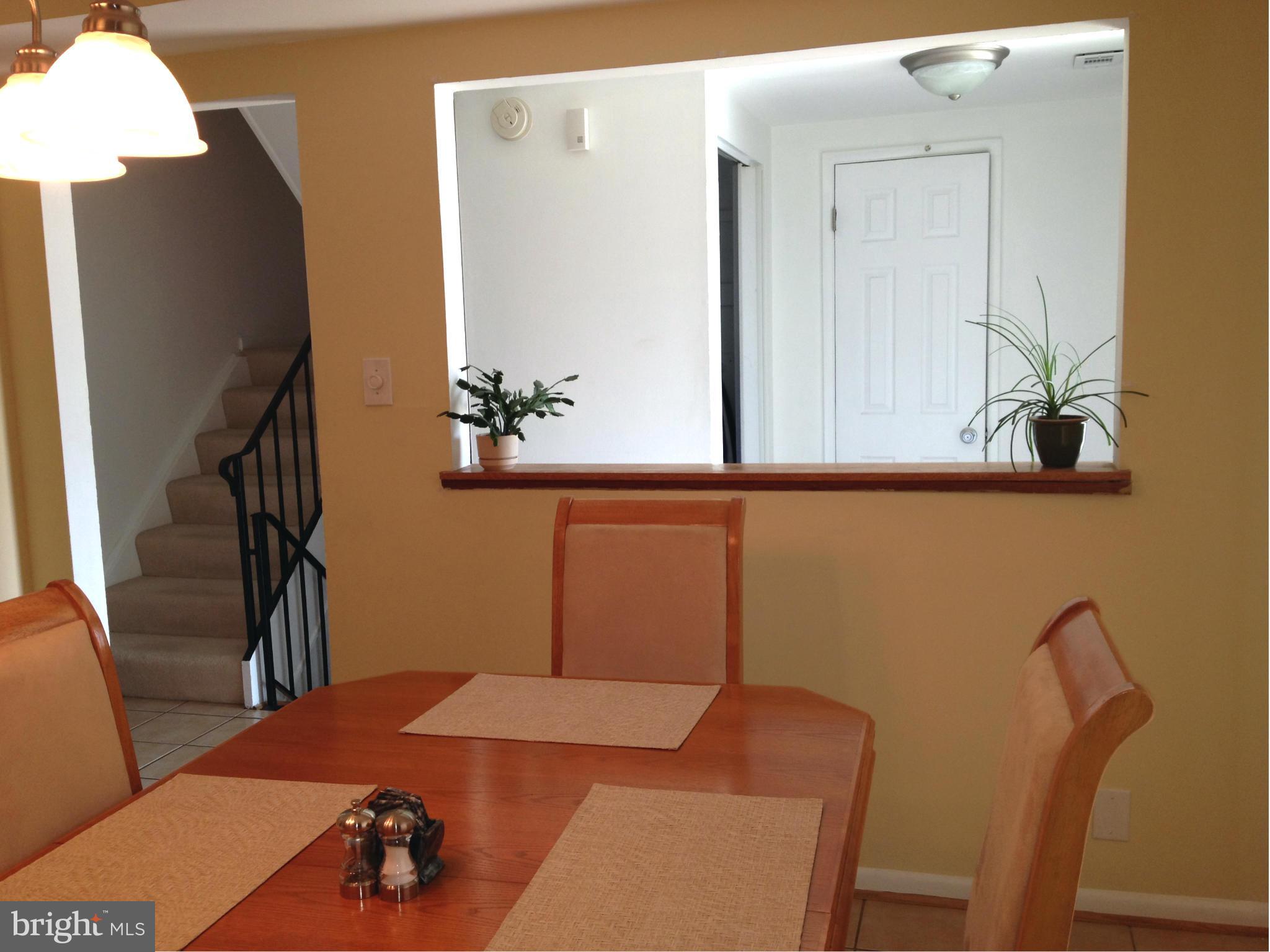 577 Summit Hall Road Gaithersburg, MD 20877 - Photo 6 of 18 Interior (General)