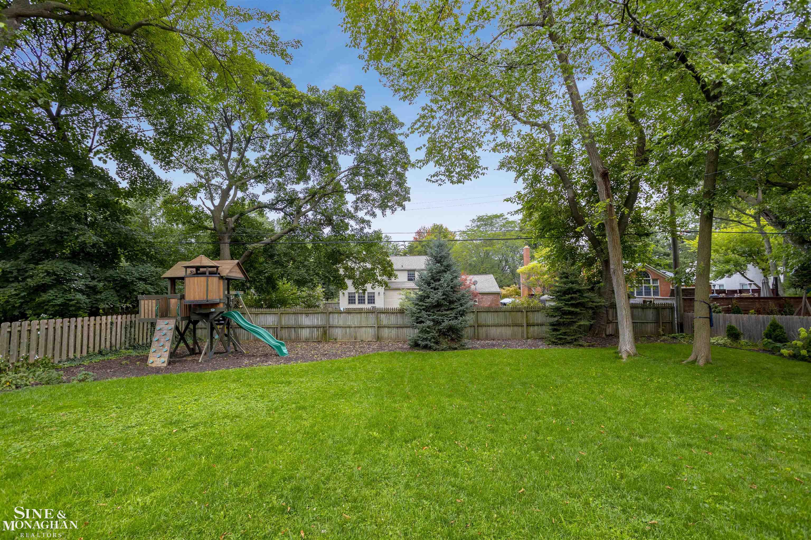 953 Trombley Road Grosse Pointe Park, MI 48230 - Photo 41 of 52