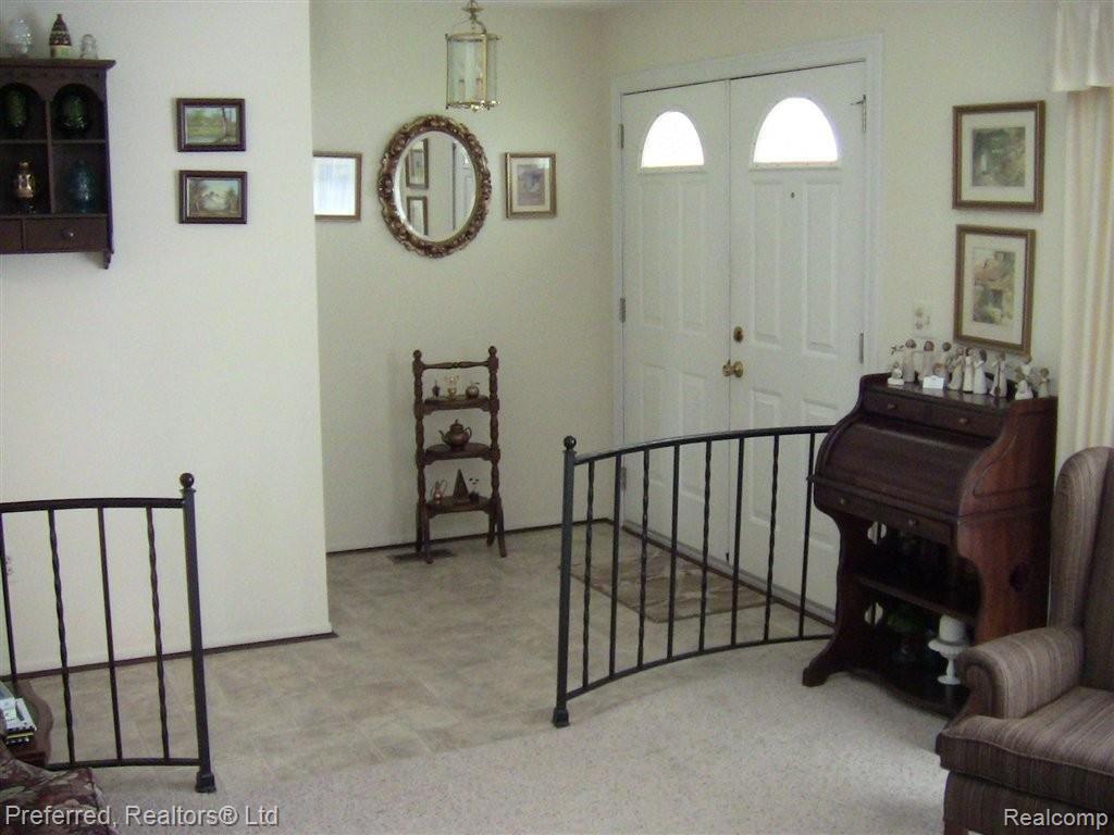 17844 Levan Road Livonia, MI 48152 - Photo 10 of 23 Entrance