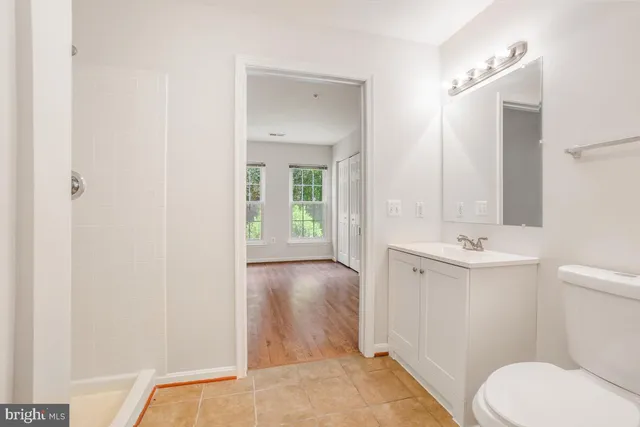 $2,150 | 18815 Sparkling Water Drive, Unit 4O, Germantown, MD 20874