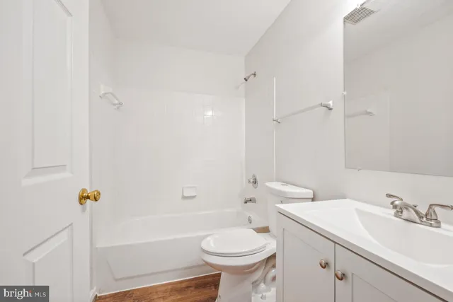 $2,150 | 18815 Sparkling Water Drive, Unit 4O, Germantown, MD 20874