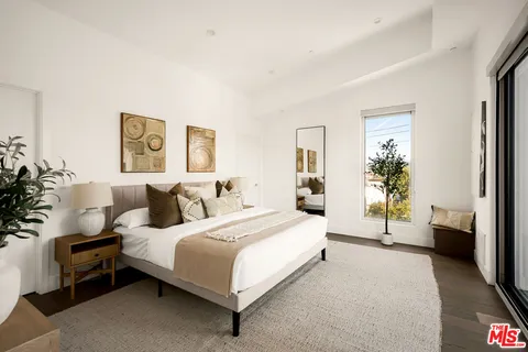 $1,495,000 | 6075 Hargis Street, Los Angeles, CA 90034